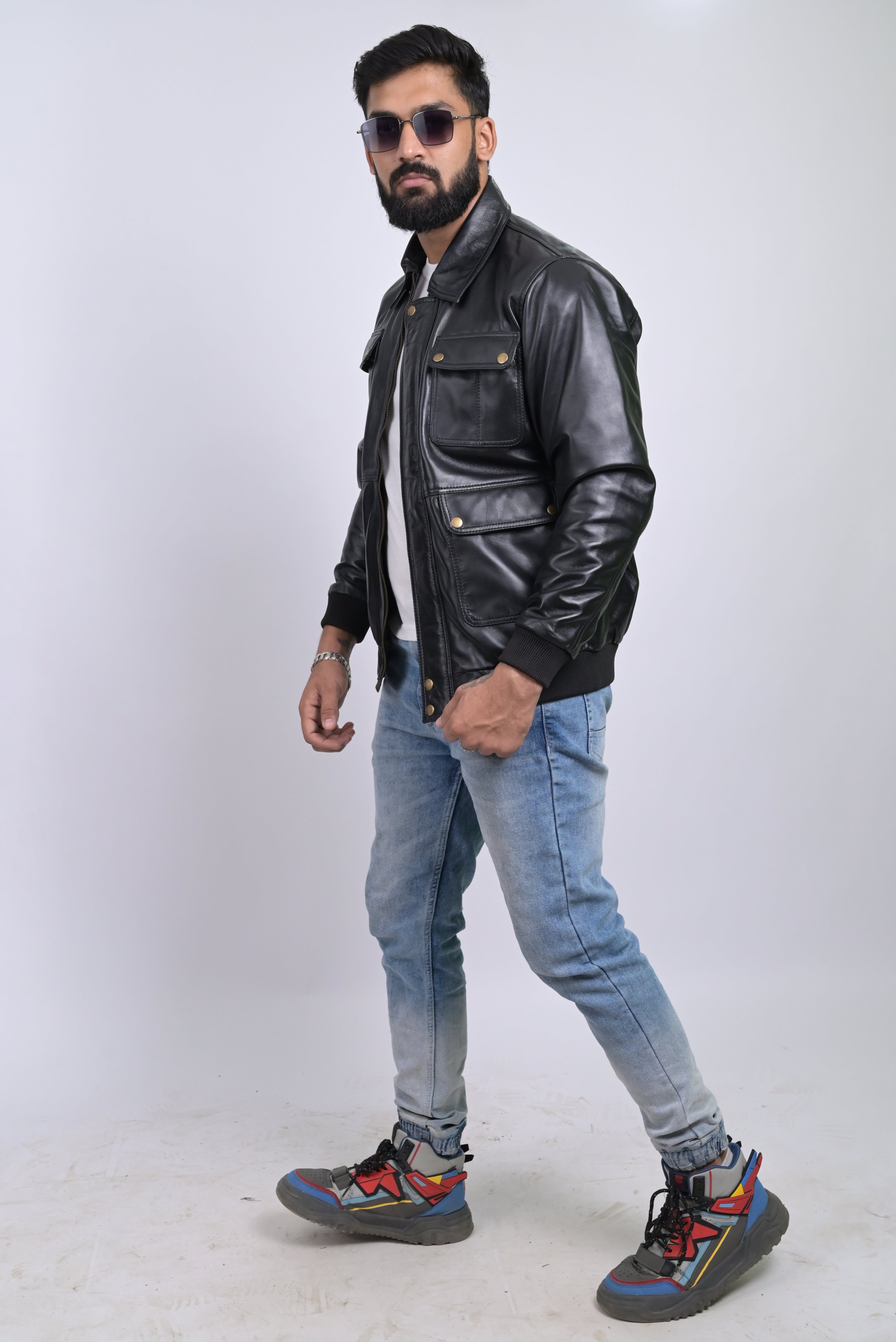 FINEHIDE  BLACK  MULTIPOCKET GENUINE  LEATHER JACKETS FOR MENS