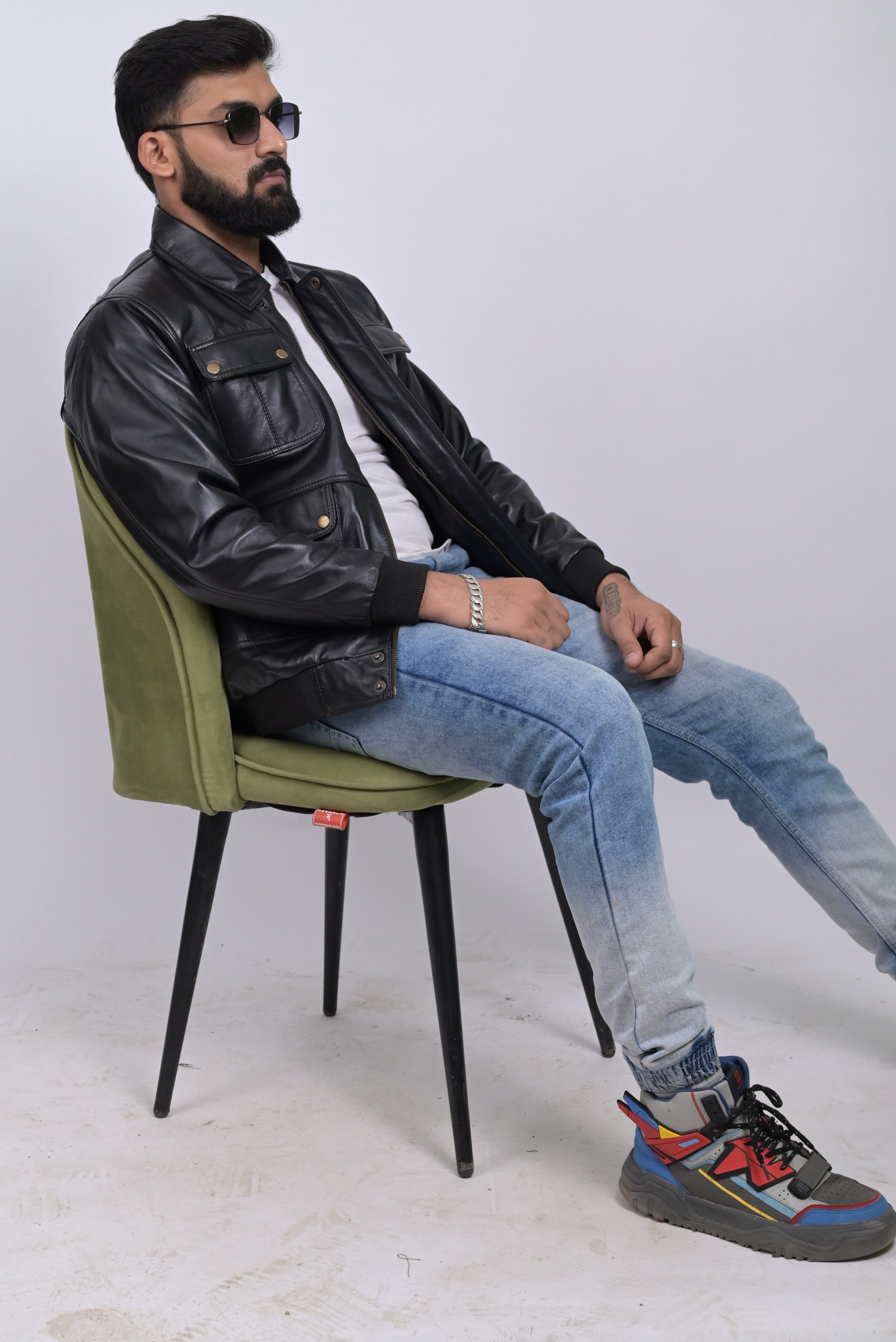 FINEHIDE  BLACK  MULTIPOCKET GENUINE  LEATHER JACKETS FOR MENS